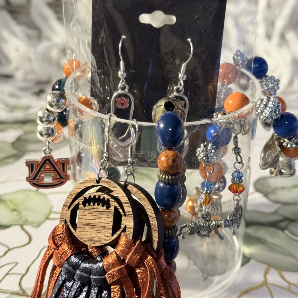 Auburn Tigers Jewelry Set with Earrings and Bracelets